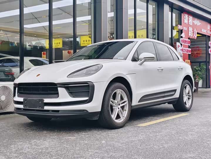 2023 Porsche Macan 2.0T