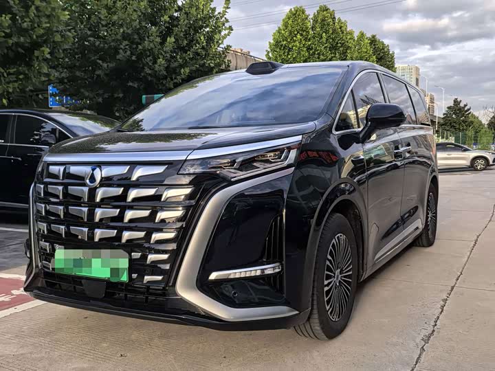 Denza D9 2026 Second Generation EV AWD Ultra-Fast Charging Honored Edition