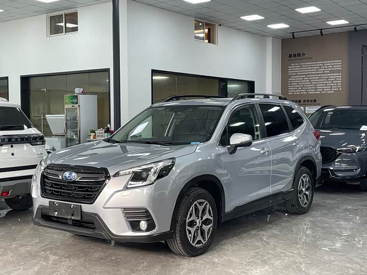 Forester 2022 model 2.0i AWD luxury version EyeSight 