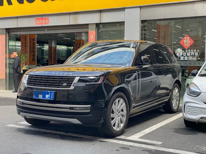 Range Rover 2025 3.0 L6 400PS Extended Edition