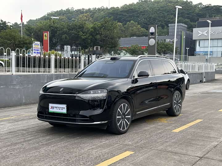 Wenjie M9 2024 extended range Ultra version 52kWh 6-seater version