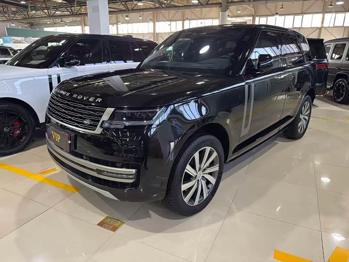 Range Rover 2023 3.0 L6 360PS Grand Edition