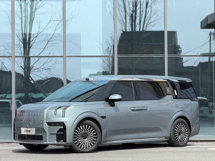 Zeekr 009 2024 seven-seat aisle version four-wheel drive 108kWh