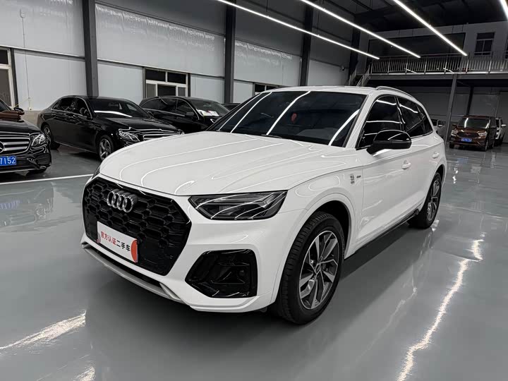 AudiQ5L 2023 Model 40T Luxury Dynamic Model