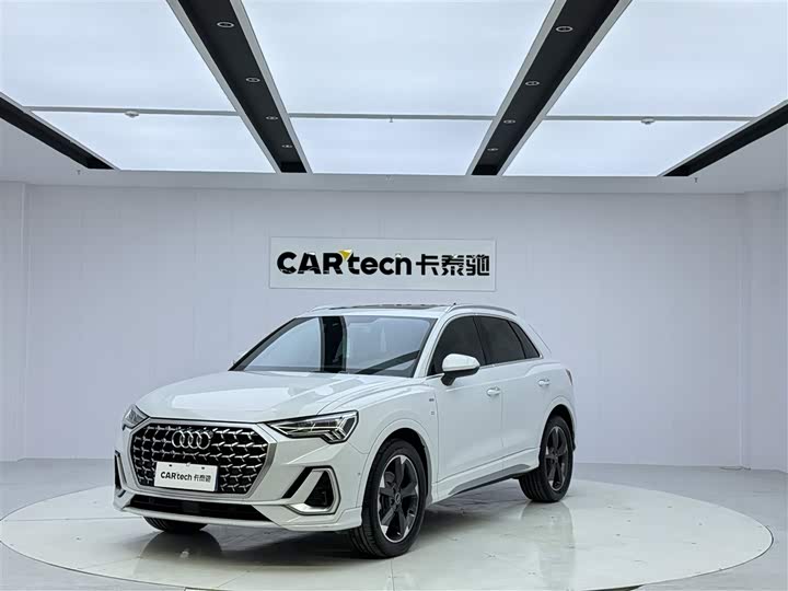 AudiQ3 2024 Model 35 TFSI Fashion DynamicModel