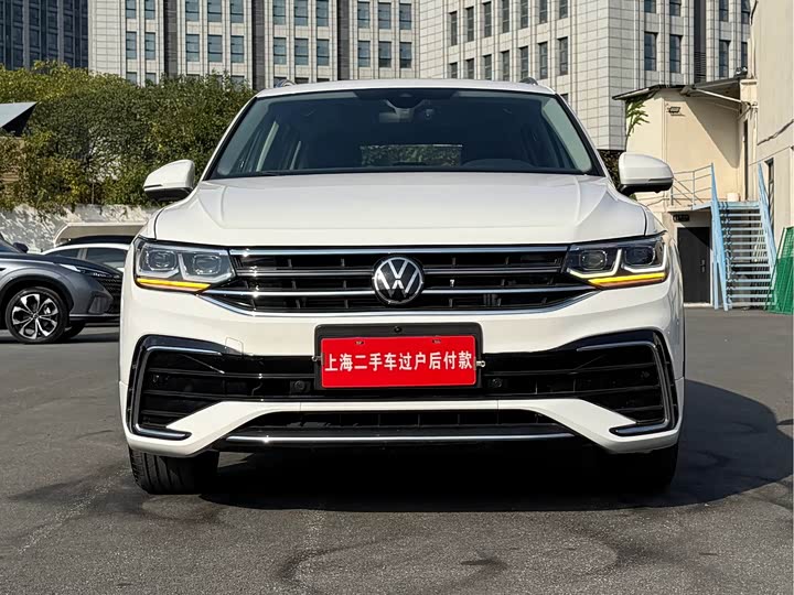 Tiguan L 2022 380TSI automatic four-wheel drive R-Line flagship version 7 seats