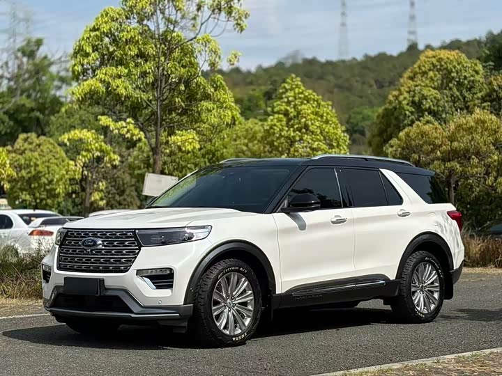 Explorer 2020 EcoBoost 285 four-wheel drive titanium version 7 seats
