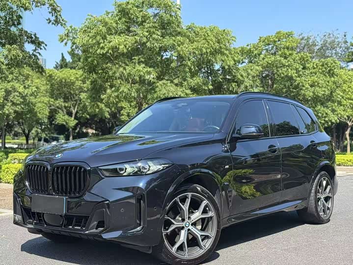 BMW X5 2023 xDrive 30Li M Sport Luxury Package