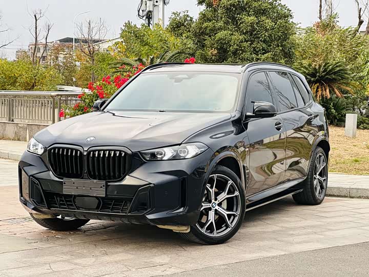 BMW X5 2023 xDrive 30Li M Sport Luxury Package