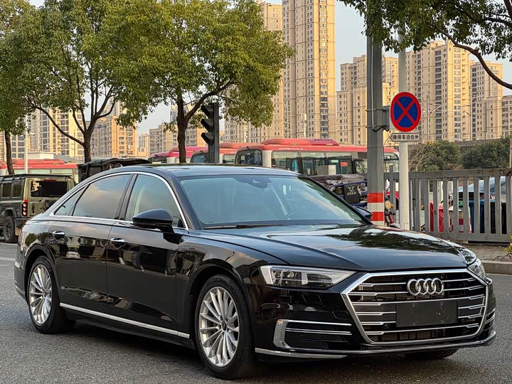 AudiA8 2022 Model A8L 50 TFSI quattro Comfort Model Collection Edition