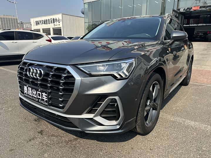 AudiQ3 2022 Model 35 TFSI Fashion DynamicModel