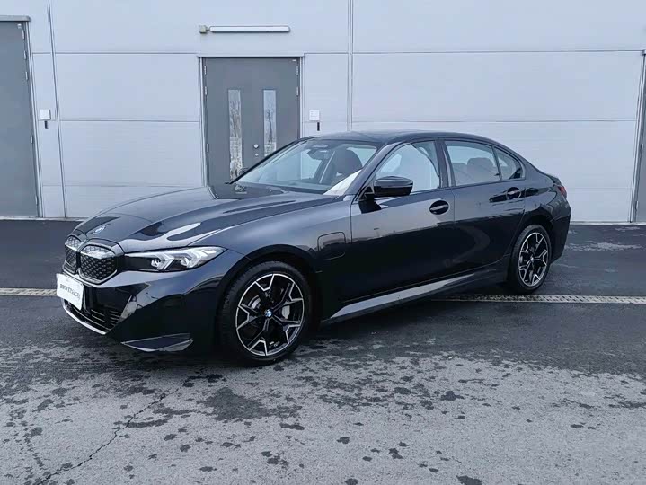 BMWi3 2025 Model eDrive 40 L Night Package