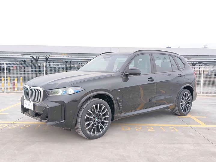 BMW X5 2025 xDrive40Li M Sport Night Package