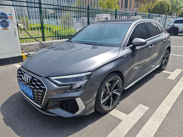 Audi A3 2023 Sportback 35 TFSI stylish and sporty