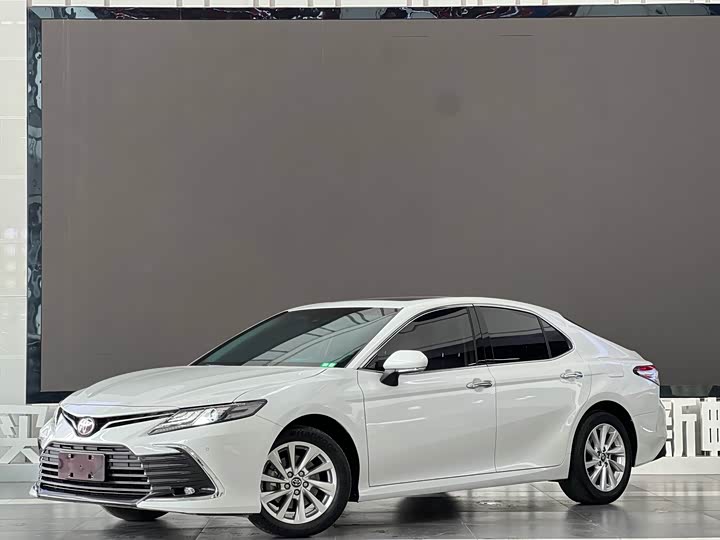 Camry 2021 2.0G Luxury Edition