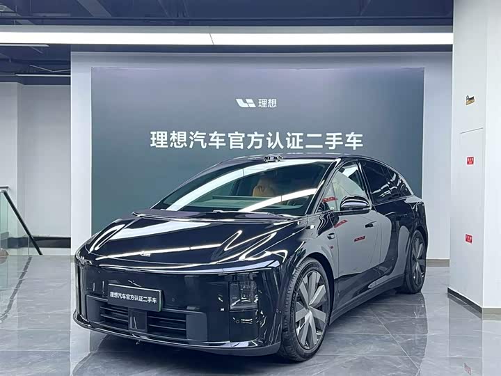 Ideal i6 2025 two-wheel drive standard version