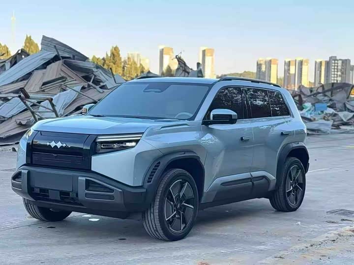 Titanium 3 2025 Model 501KM 4WDMax Edition