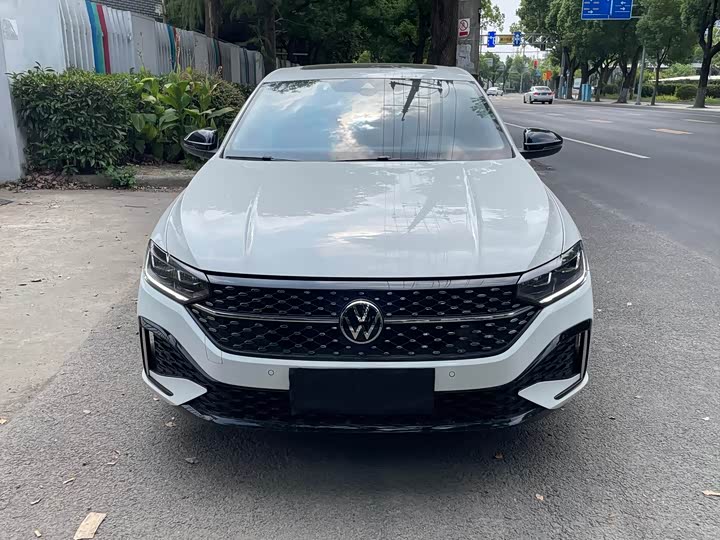Lavida 2023 Model 300TSI DSG Starry Sky Leading Edition