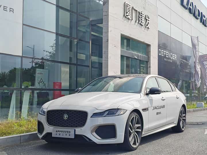 Jaguar XFL 2024 Model 2.0T P300 4WD Flagship Sports Gold Edition