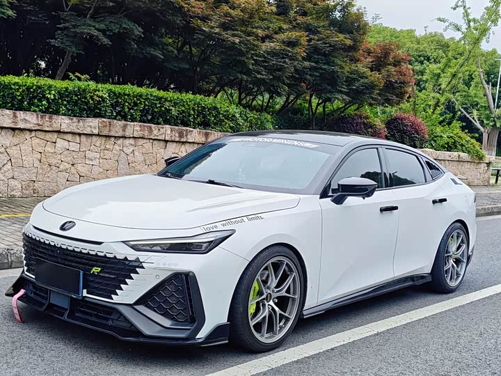 ChanganUNI-V 2022 Model 2.0T Fengsu Edition