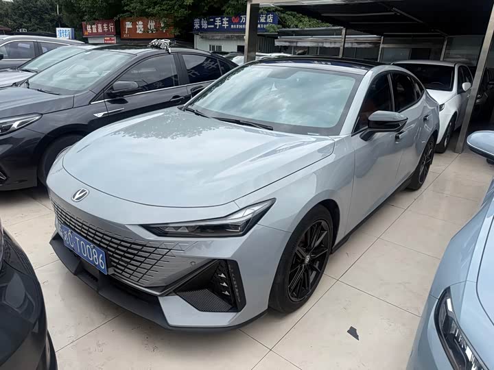 ChanganUNI-V 2022 Model 1.5T ExcellenceModel