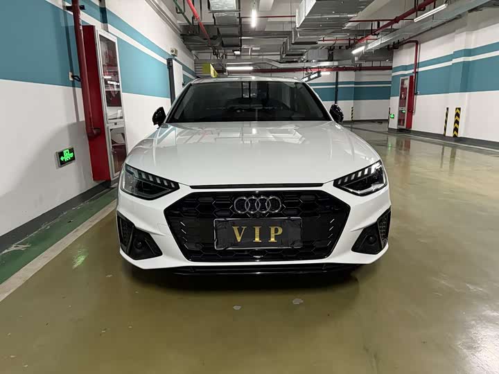 Audi A4L 2022 40 TFSI Fashionable and Dynamic