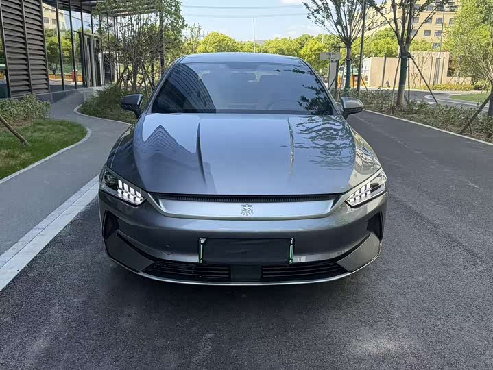Qin PLUS 2024 Model Honor Edition EV 510KMExcellenceModel