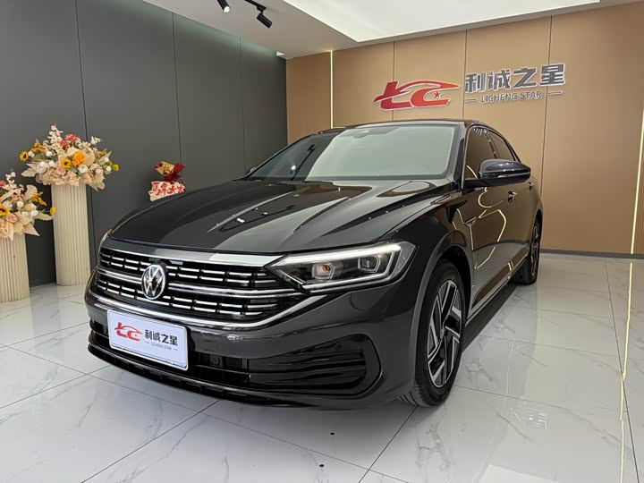 Sagitar 2023 300TSI DSG Beyond Edition
