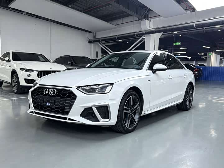 Audi A4L 2020 40 TFSI luxury and dynamic model