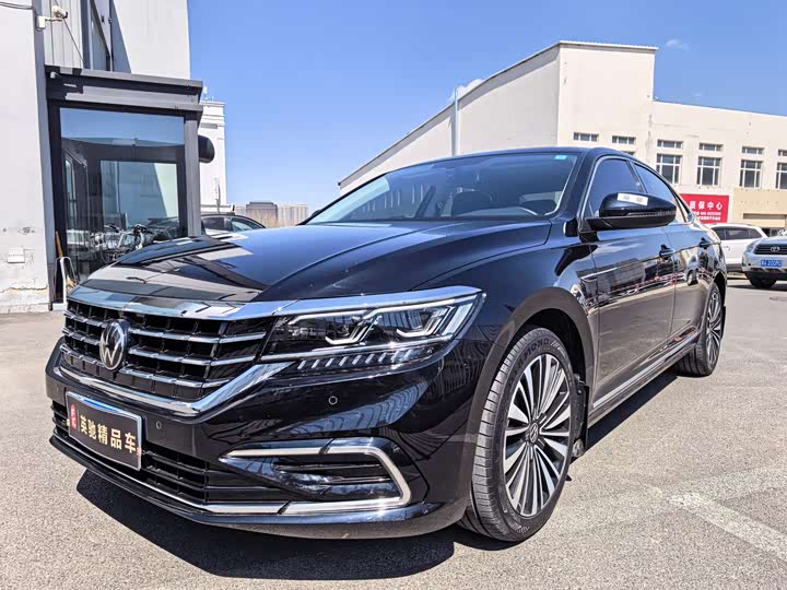 Passat 2021 Model 330TSI Premium Edition