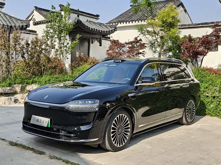 Wenjie M9 2025 extended range Ultra version 52kWh 6-seater version (192-line lidar)