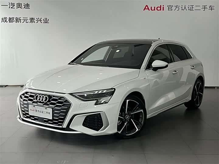 Audi A3 2024 Sportback 35 TFSI stylish and sporty