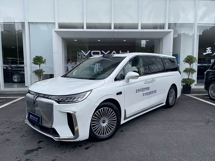 VOYAH Dream 2025 PHEV 4WD Flagship Qiankun Edition