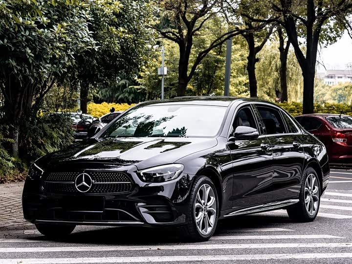 Mercedes-Benz E-Class 2022 facelift E 300 L sporty and stylish