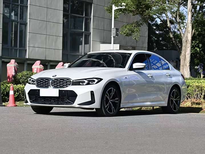 BMW 3 Series 2023 325i M Sports Package