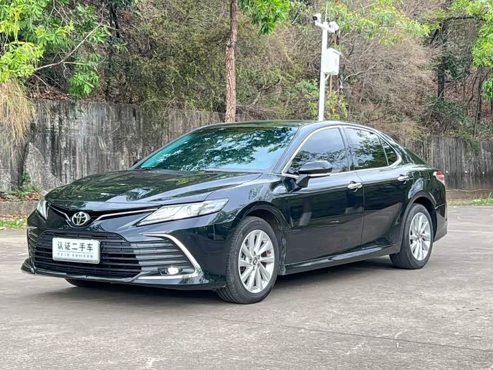 Camry 2023 2.0G Deluxe Edition