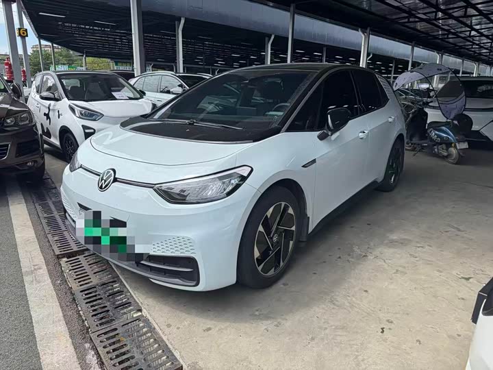 Volkswagen ID.3 2023 upgraded model pure smart version