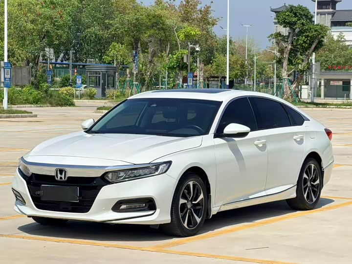 Accord 2018 260TURBO Deluxe Edition National V