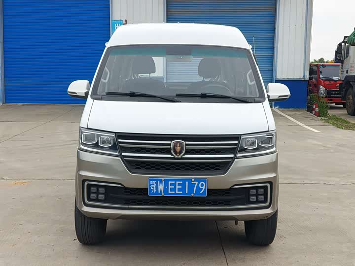 New Hiace S 2021 1.5L Fortune Central Air Conditioning Version Bus National VI SWC15M