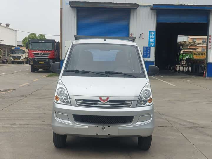 Wuling Rongguang S 2021 1.2L standard air-conditioned version 5-seat LSI