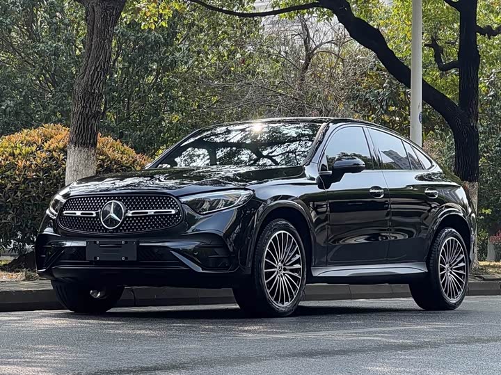 Mercedes-Benz GLC Coupe 2024 GLC 260 4MATIC Coupe SUV