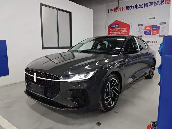 Lincoln Z 2022 Model i Cool Premium Edition