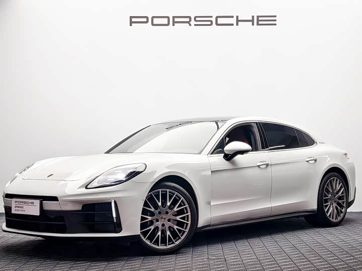 2025 Porsche Panamera 4 Executive 2.9T