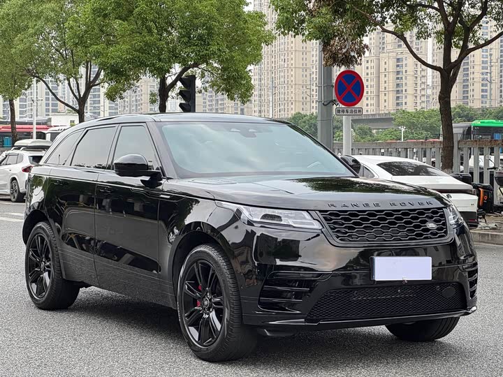 Range Rover Velar 2023 250PS Black CollectorΓÇÖs Edition