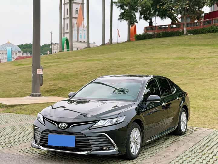 Camry 2023 2.0G Deluxe Edition