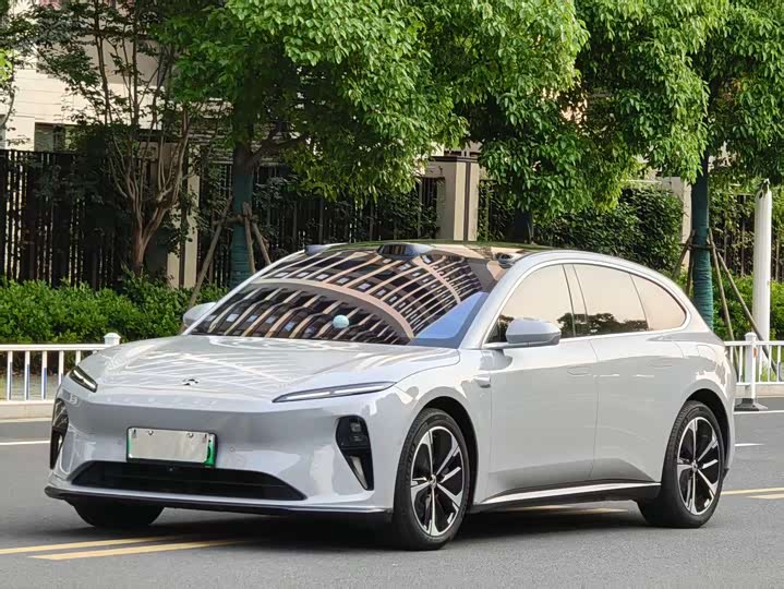 NIO ET5T 2024 model 75kWh Touring