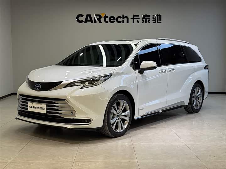 Toyota Sienna 2023 2.5L Hybrid Platinum Edition