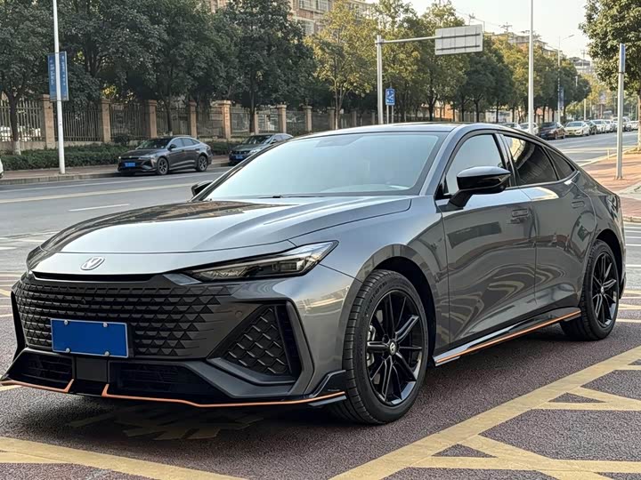 Changan UNI-V 2022 2.0T sharp version