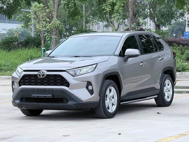 RAV4 Rongfang 2022 2.0L CVT two-wheel drive urban version