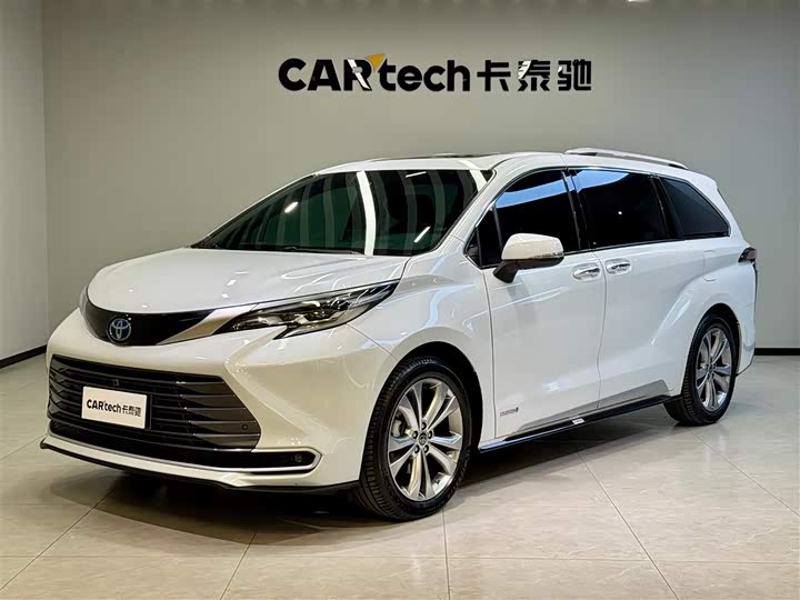 2023 Toyota Sienna 2.5L Hybrid Platinum Edition